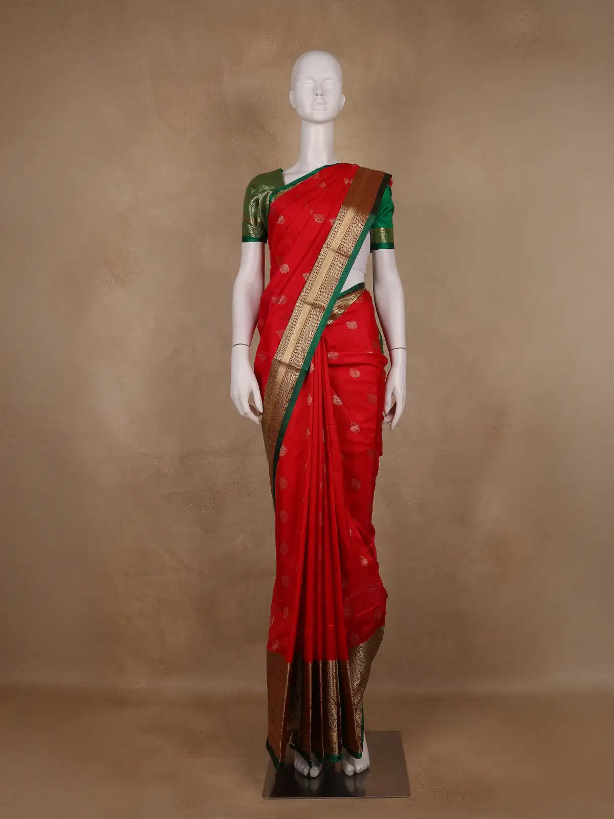 Vermilion Red Floral Motif Banarasi Silk Saree - Diadem