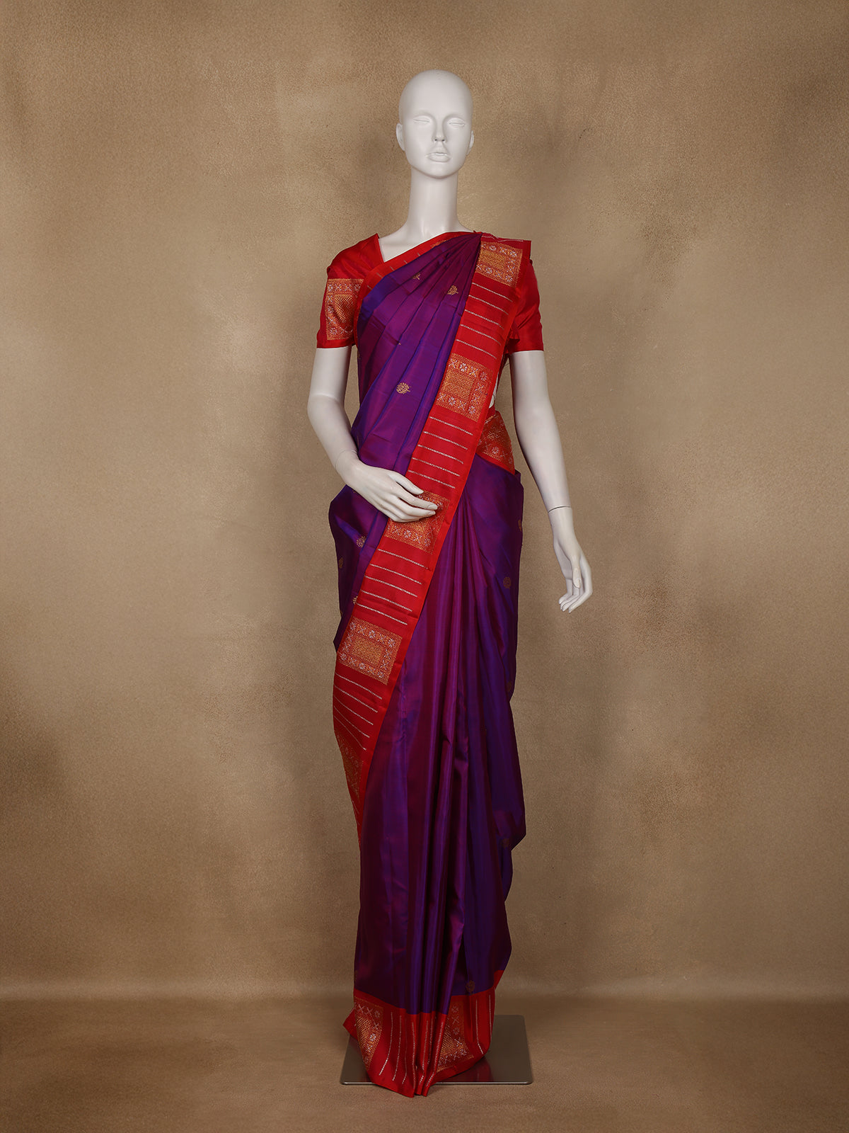 Violet Floral Butta Woven Pure Kanchipuram Silk Saree