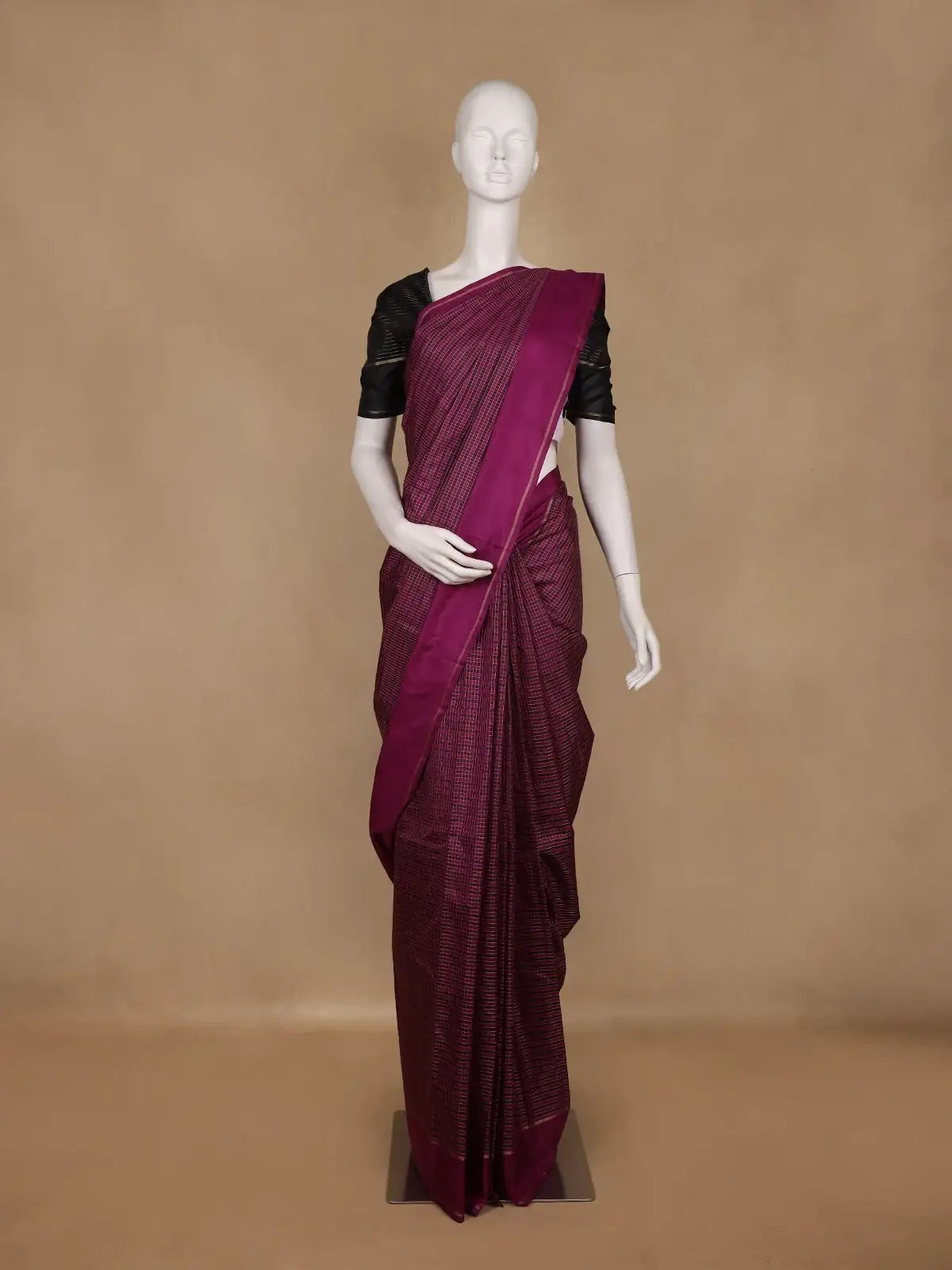 Wine Purple Checked Woven Pure Kanchipuram Silk Saree - Diadem