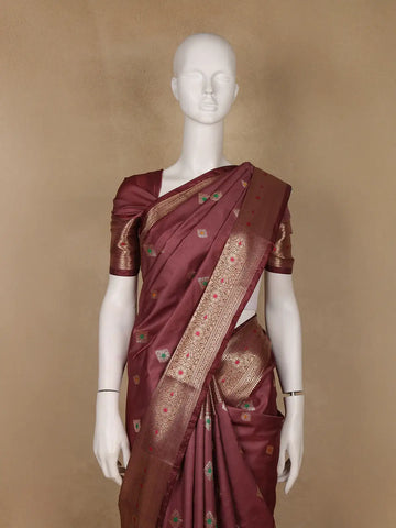 Wine Maroon Floral Butta Woven Pure Kanchipuram Silk Saree - Diadem