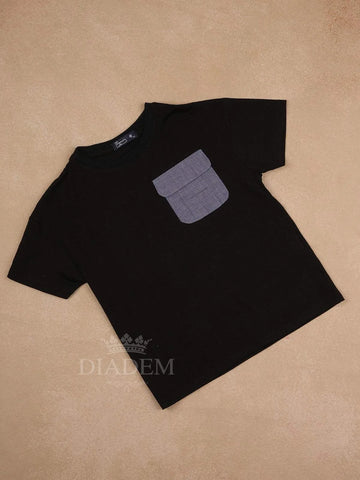 Black Cotton Half Sleeve T-Shirt With Grey Pocket for Boys - Diadem