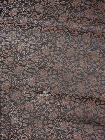 Dark grey Pure Kanchipuram Silk Saree with Floral Design on the Body and with Matching Border - Diadem