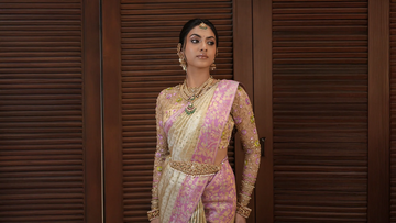 How to Accessorize a Plain Saree for Party Looks