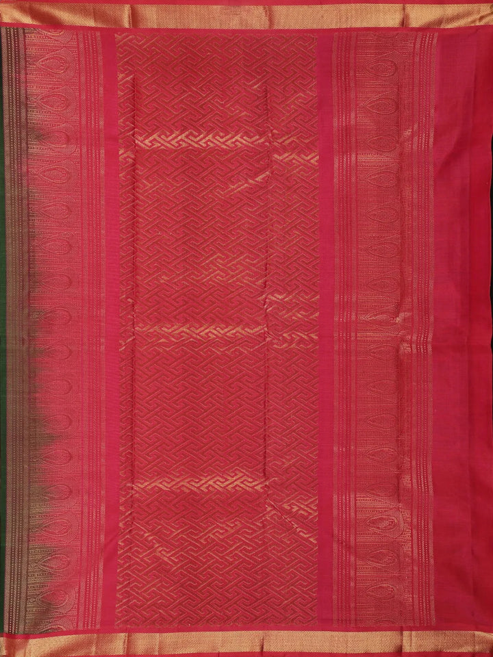Bottle Green Paisley Motif Pure Kanchipuram Silk Saree - Diadem