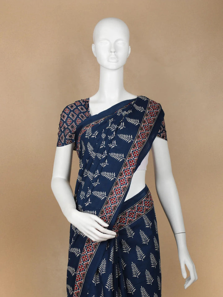Blue Leaf Designed Cotton Saree - Diadem