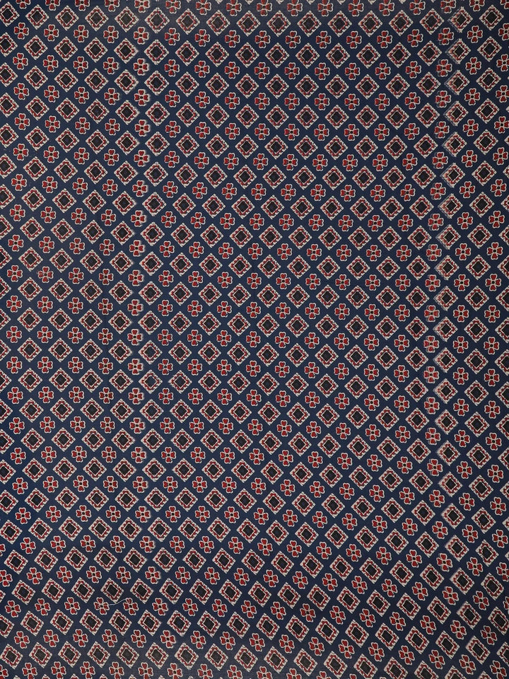 Blue Leaf Designed Cotton Saree - Diadem