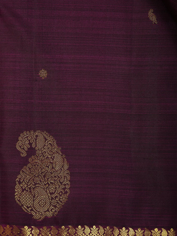 Dark Purple Paisley Motif Pure Kanchipuram Silk Saree - Diadem