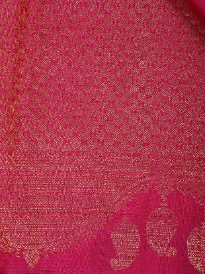 Pink Paisley And Leaf Motif Pure Kanchipuram Silk Saree - Diadem