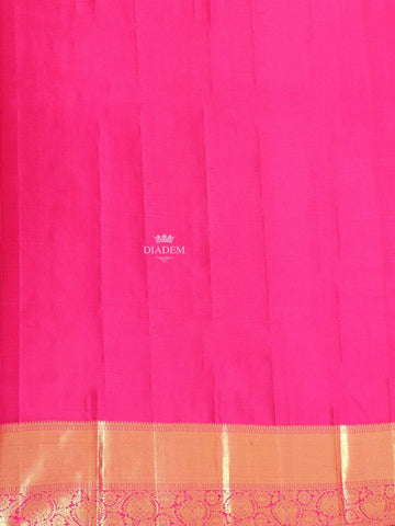 Maroon Pure Kanchipuram Bridal Silk Saree with Leaf Motif on the Body with Zari Border - Diadem