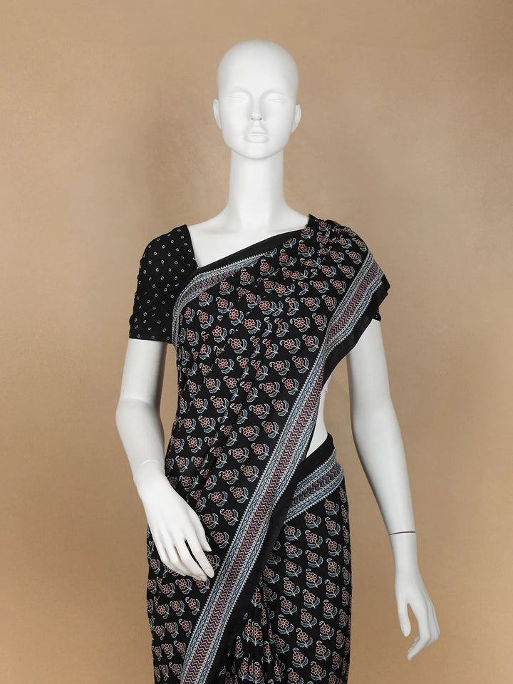 Black Floral Design Cotton Saree - Diadem