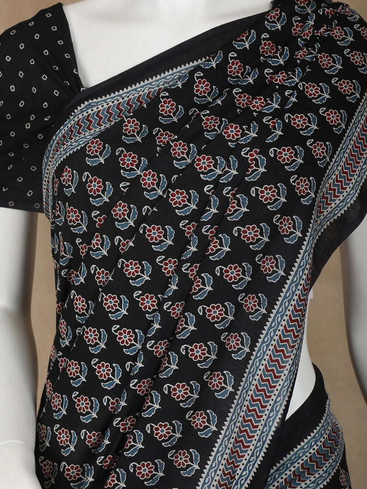 Black Floral Design Cotton Saree - Diadem