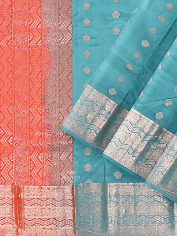 Aqua Blue Pure Kanchipuram Saree with Zari Butta on the body and Zari Border - Diadem