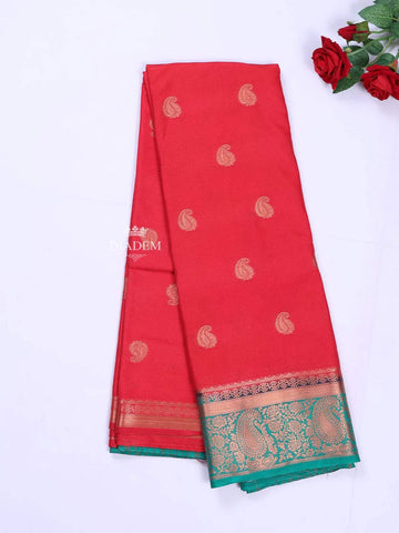 Red Art Silk Saree with Paisley Motif on the body and Contrast Zari Border - Diadem