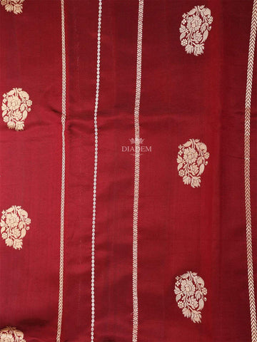 Brown Banarasi Saree with Floral Motif on the Body with Zari Border - Diadem