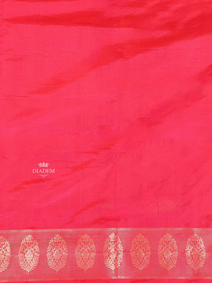 Red Banarasi Saree with Checked and Floral Design on the Body with Zari Border - Diadem