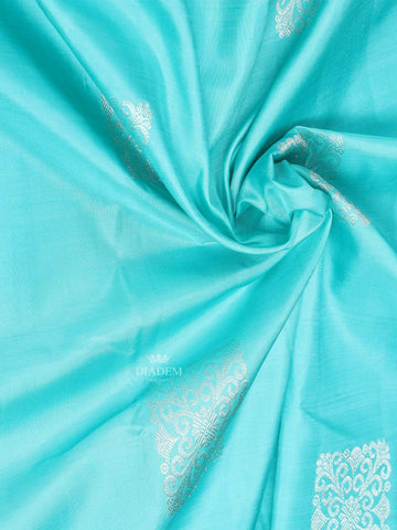 Sky Blue Pure Kanchipuram Bridal Silk Saree with Flower Jacquard Design on the Body with Zari Border - Diadem