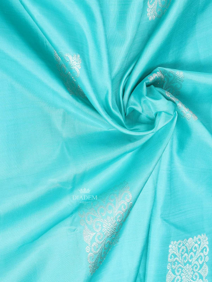 Sky Blue Pure Kanchipuram Bridal Silk Saree with Flower Jacquard Design on the Body with Zari Border - Diadem