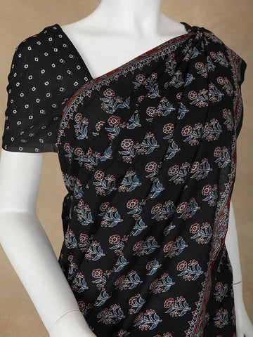 Black Floral Design Cotton Saree - Diadem