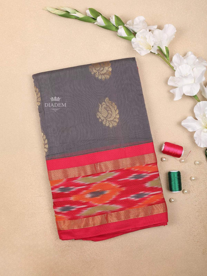 Grey Silk Cotton Saree with Floral motif Design on the Body and Contrast Border - Diadem