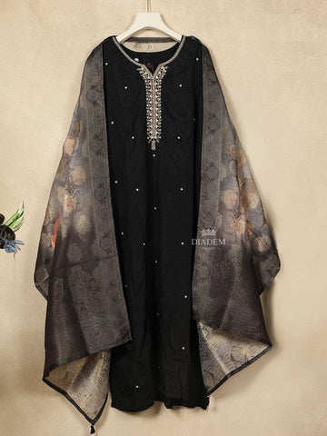 Black Crepe Straight Cut Salwar Suit Adorned with Stone Design prints Paired with Dupatta - Diadem