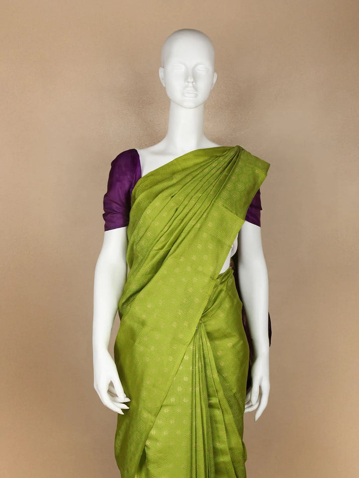 Leaf Green Floral Design Pure Kanchipuram Silk Saree - Diadem