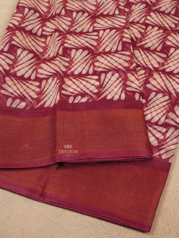 Dark pink Linen Cotton Saree With Leaf Motifs On the Body with Matching Border - Diadem