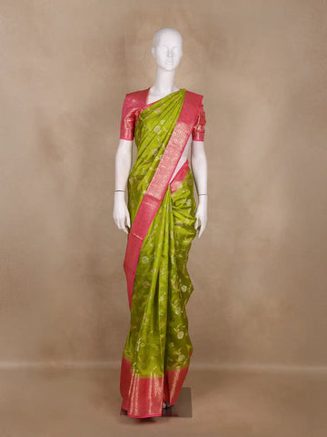 Green Flower Design Pure Banarasi Silk Saree - Diadem