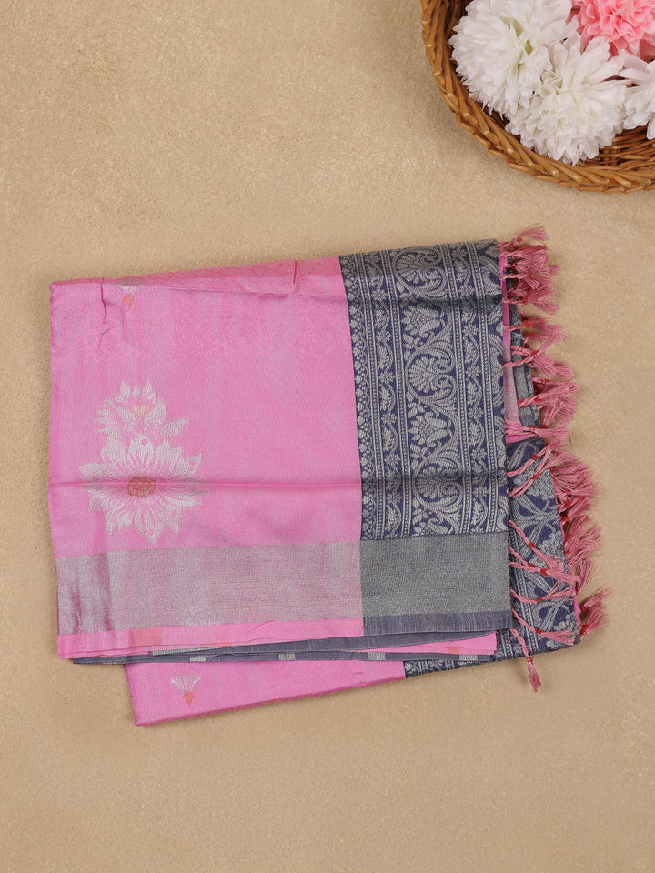 Baby Pink Geometric Diamond Designed Silk Saree - Diadem