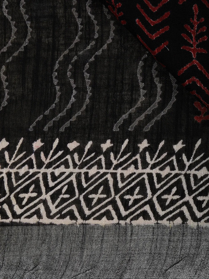 Black Abstract Designed Cotton Saree - Diadem