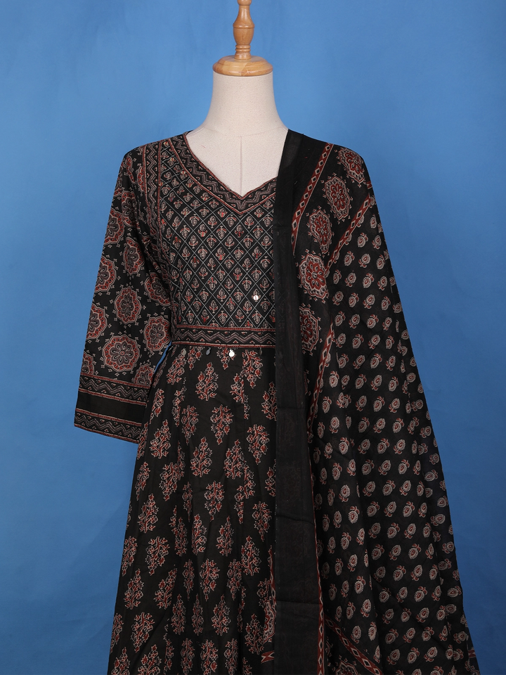 Black Floral Printed Cotton Salwar Suit - Diadem