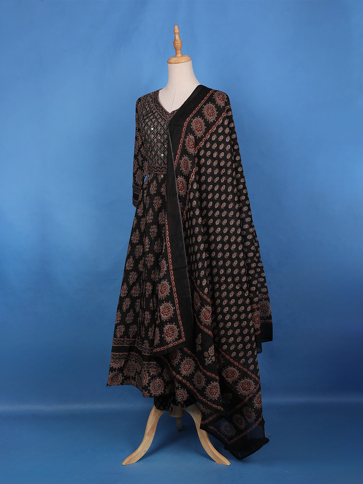 Black Floral Printed Cotton Salwar Suit - Diadem