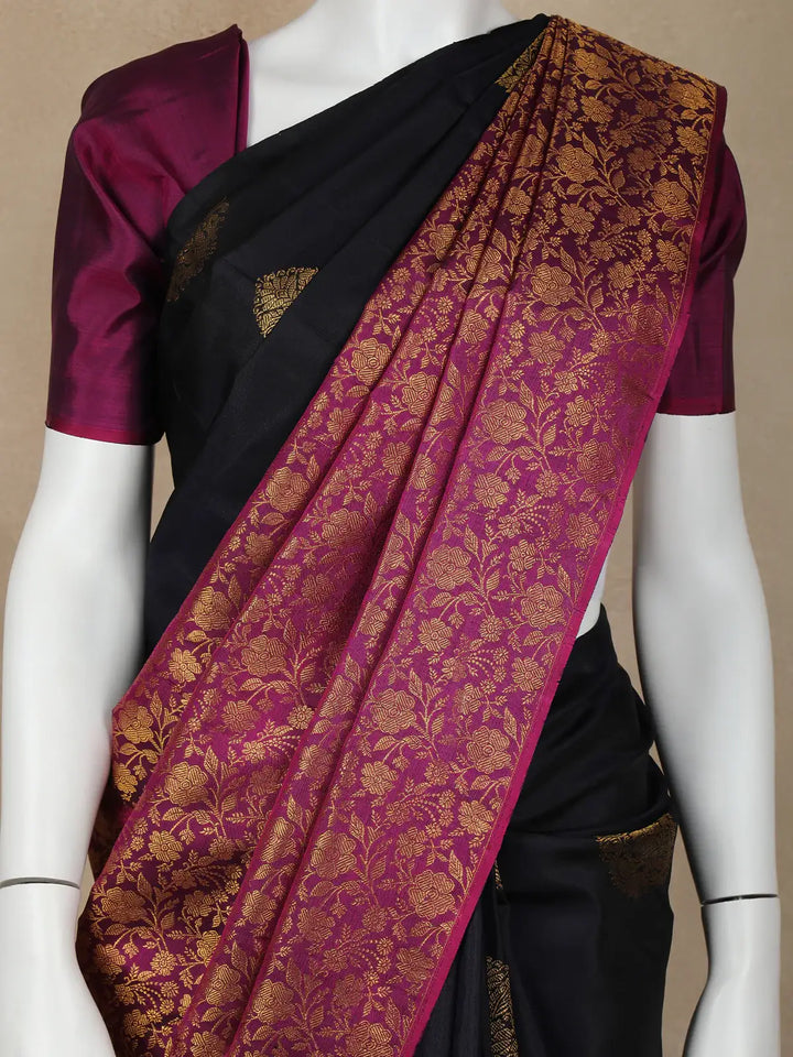 Black Floral Woven Pure Kanchipuram Silk Saree - Diadem