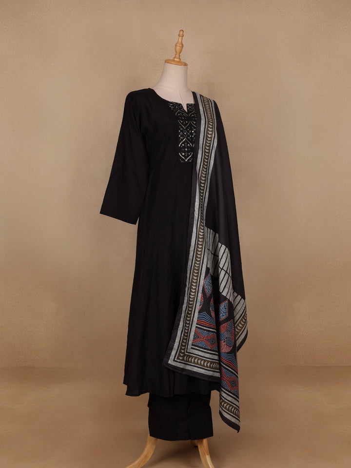 Black Sequin Designed Semi Silk Salwar Suit - Diadem