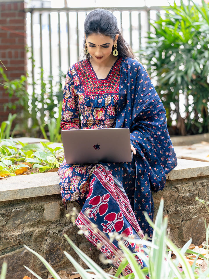 Blue Floral Printed Cotton Salwar Suit - Diadem
