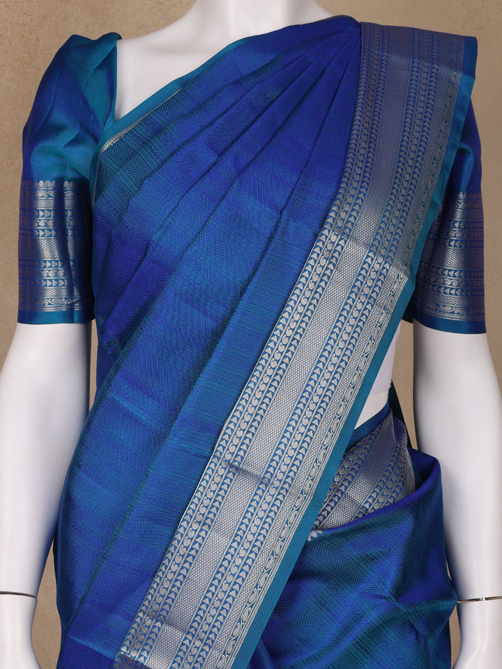 Blue Floral Jacquard woven Silk Saree - Diadem