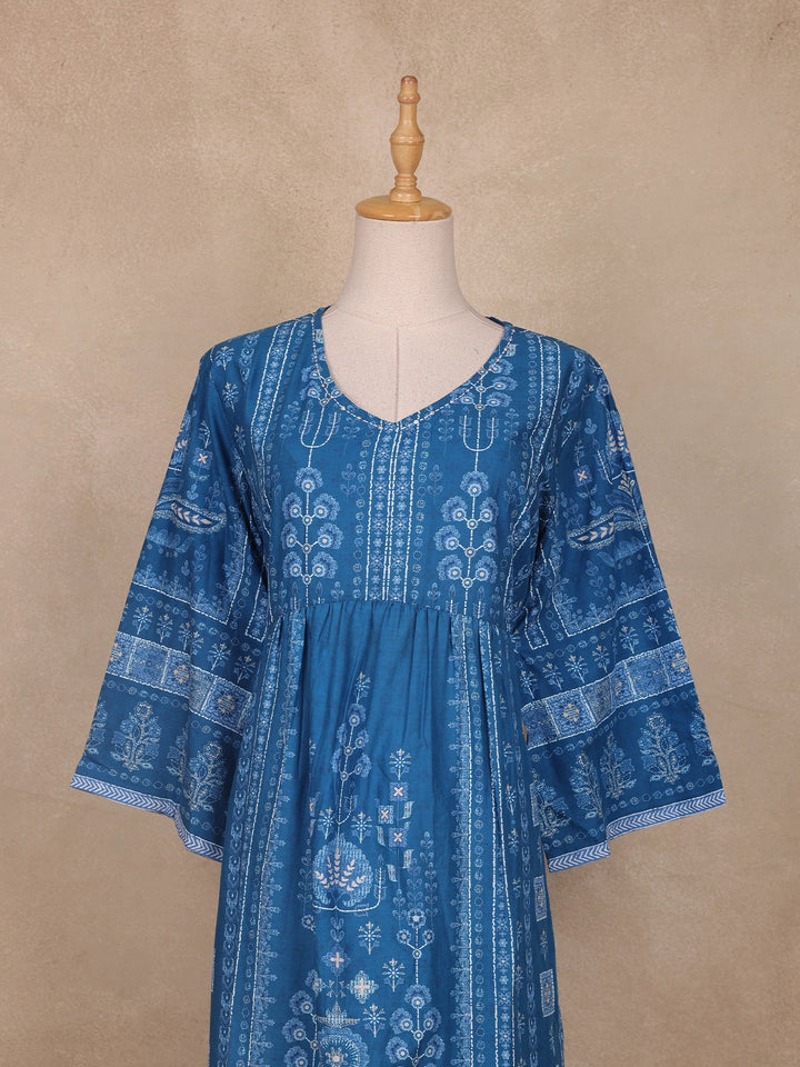 Blue Floral Printed Casual Cotton Kurti - Diadem