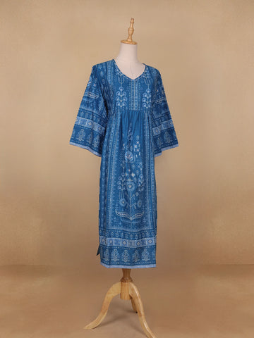 Blue Floral Printed Casual Cotton Kurti - Diadem