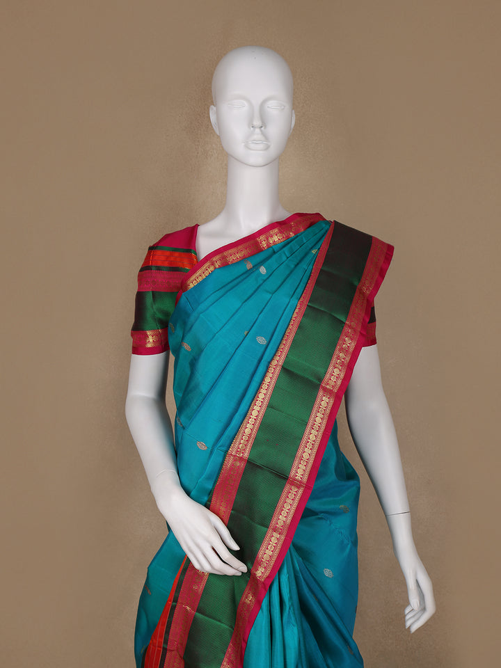 Blue Floral and Paisley Woven Pure Kanchipuram Silk Saree - Diadem