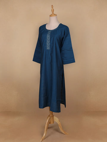 Blue Solid Casual Cotton Kurti - Diadem