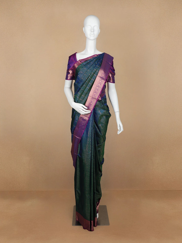 Blue Vaira oosi Woven Pure Kanchipuram Silk Saree - Diadem