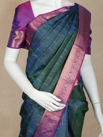 Blue Vaira oosi Woven Pure Kanchipuram Silk Saree - Diadem