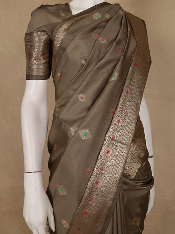 Brown Floral Butta Woven Pure Kanchipuram Silk Saree - Diadem