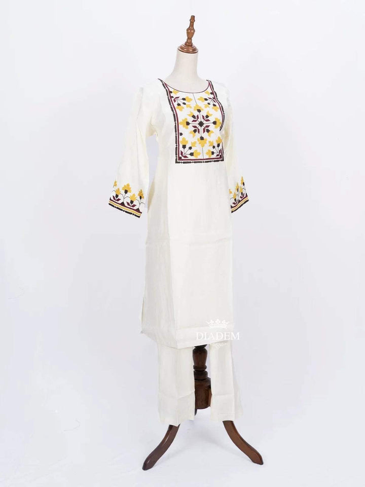 Off White Straight Cut Salwar Suit with Floral Thread work Embroidery - Diadem