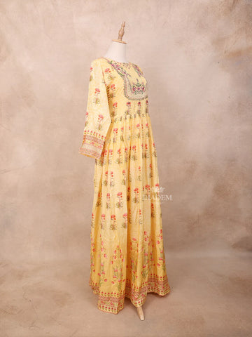 Kurti_CWKALLYPR001LG_3