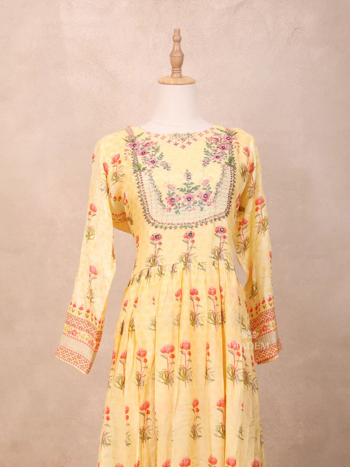 Kurti_CWKALLYPR001LG_4