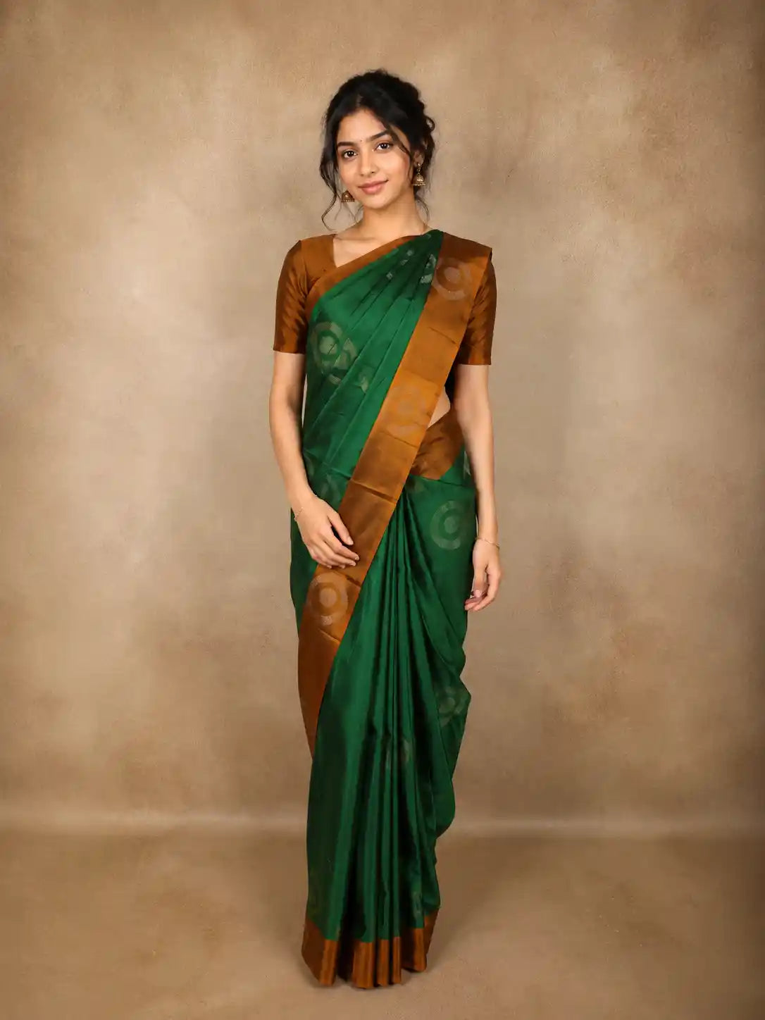 Dark Green Butta Zari Woven Design Kanchipuram Silk Saree with Contrast Border