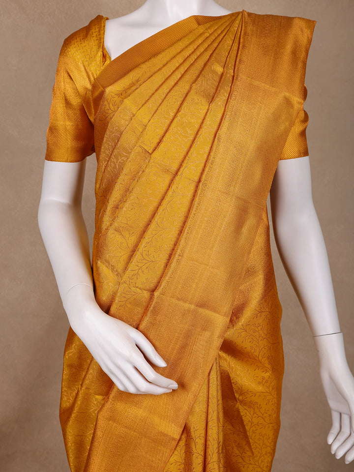 Dark Yellow Floral Woven Pure Kanchipuram Silk Saree - Diadem
