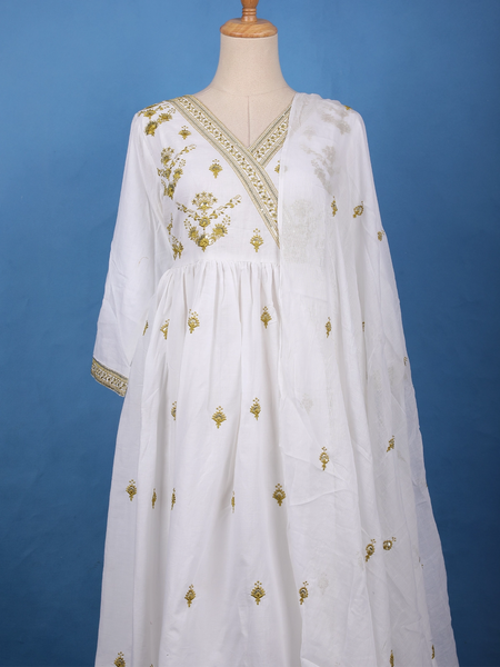 Elegant White Anarkali Style Floral Embroidery Salwar Suit - Diadem