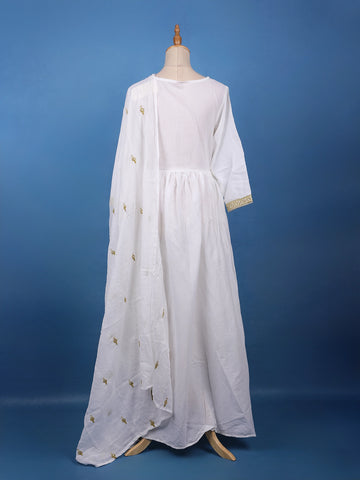 Elegant White Anarkali Style Floral Embroidery Salwar Suit - Diadem