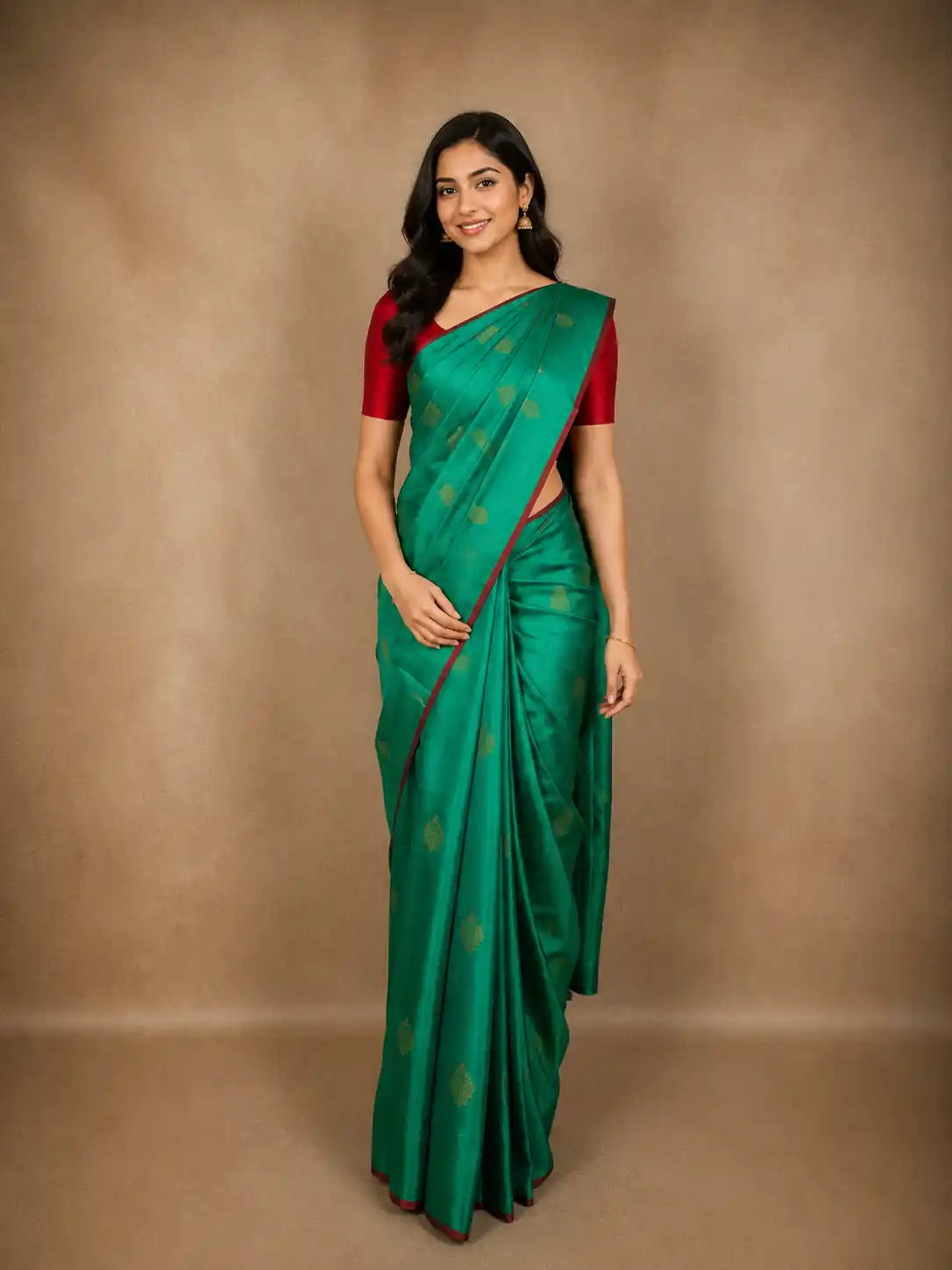 Emerald Green Floral Butta Woven Design Pure Kanchipuram Silk Saree with Contrast Blouse
